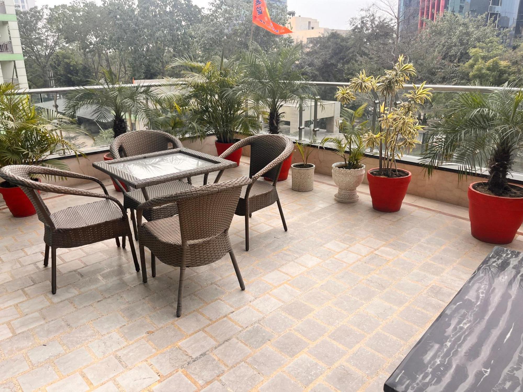 Gazebo Inn & Suites Medanta Gurgaon Extérieur photo