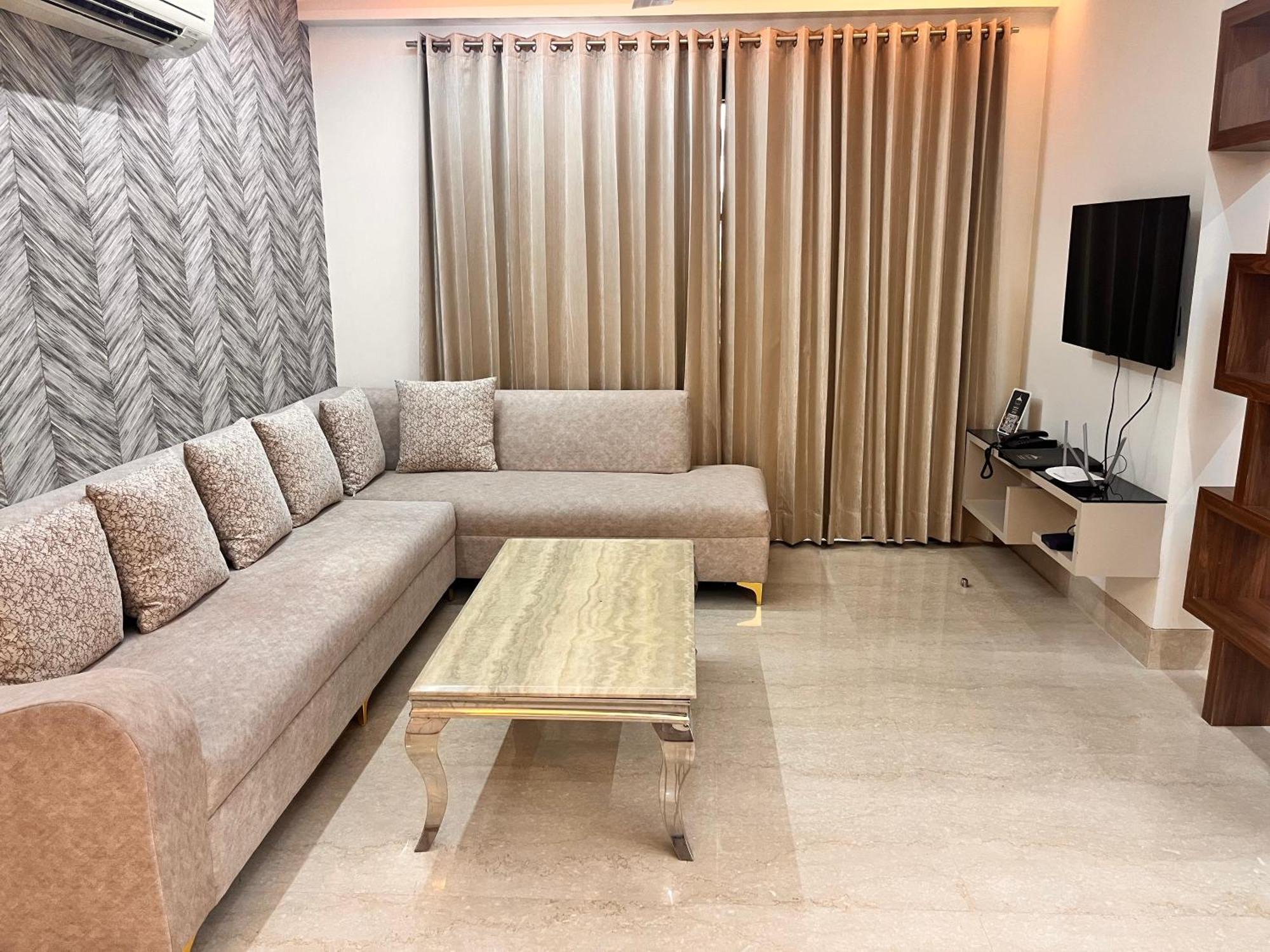 Gazebo Inn & Suites Medanta Gurgaon Extérieur photo
