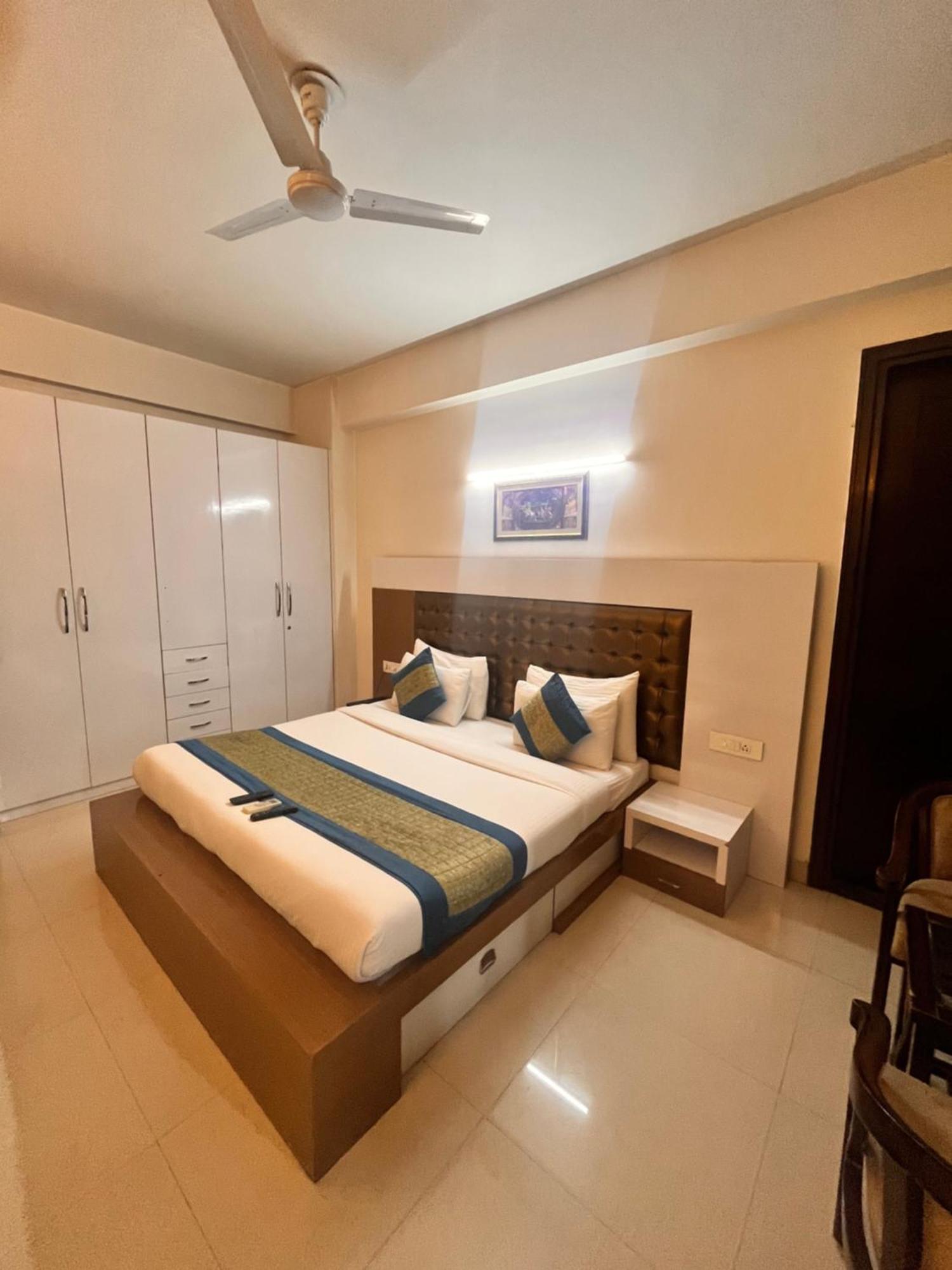 Gazebo Inn & Suites Medanta Gurgaon Extérieur photo