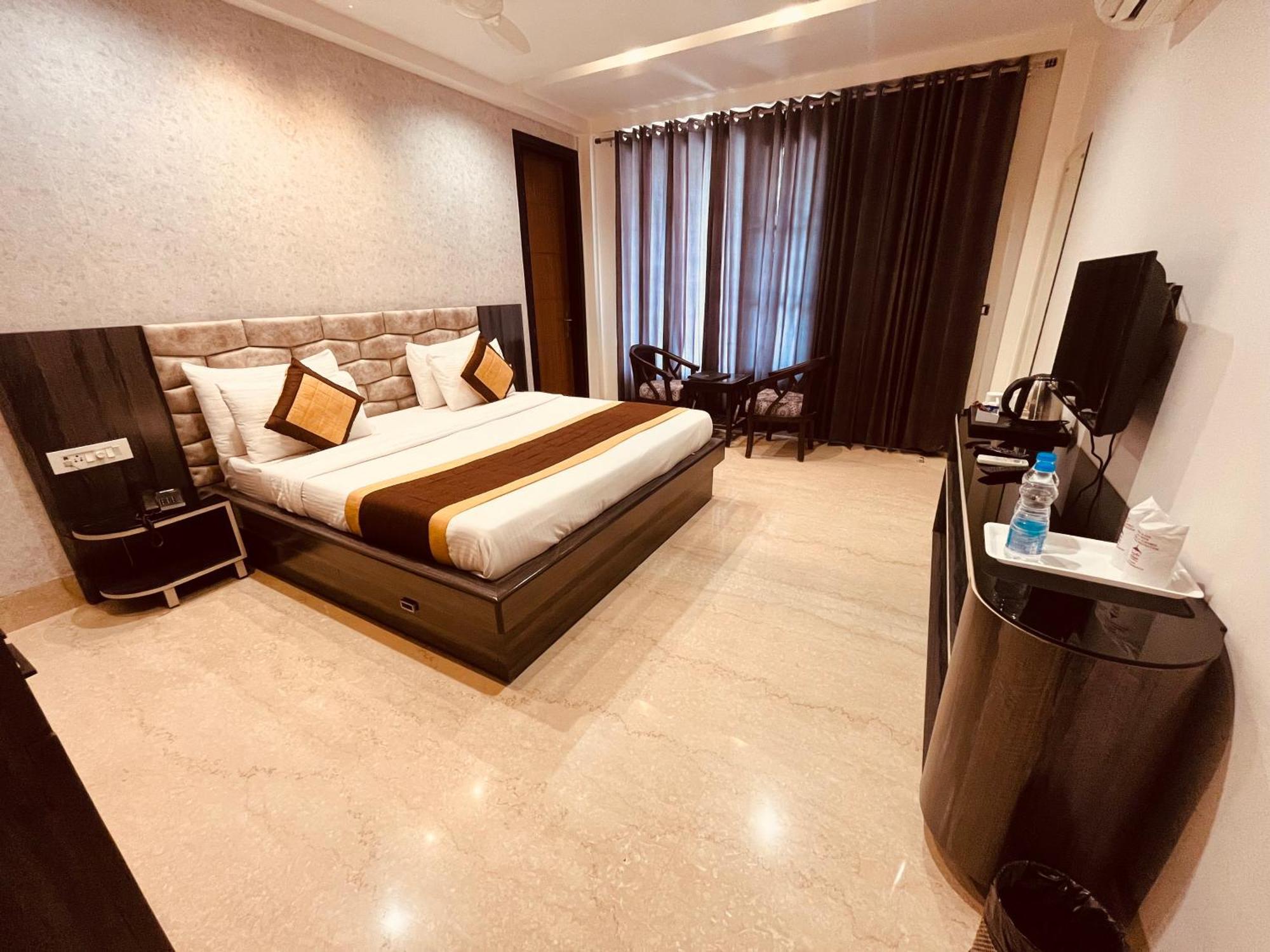 Gazebo Inn & Suites Medanta Gurgaon Extérieur photo