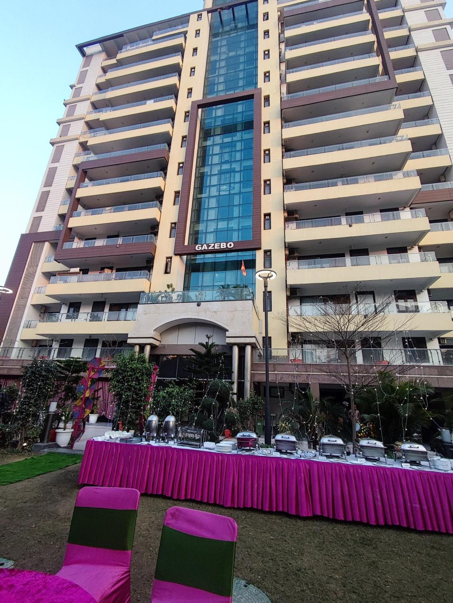 Gazebo Inn & Suites Medanta Gurgaon Extérieur photo